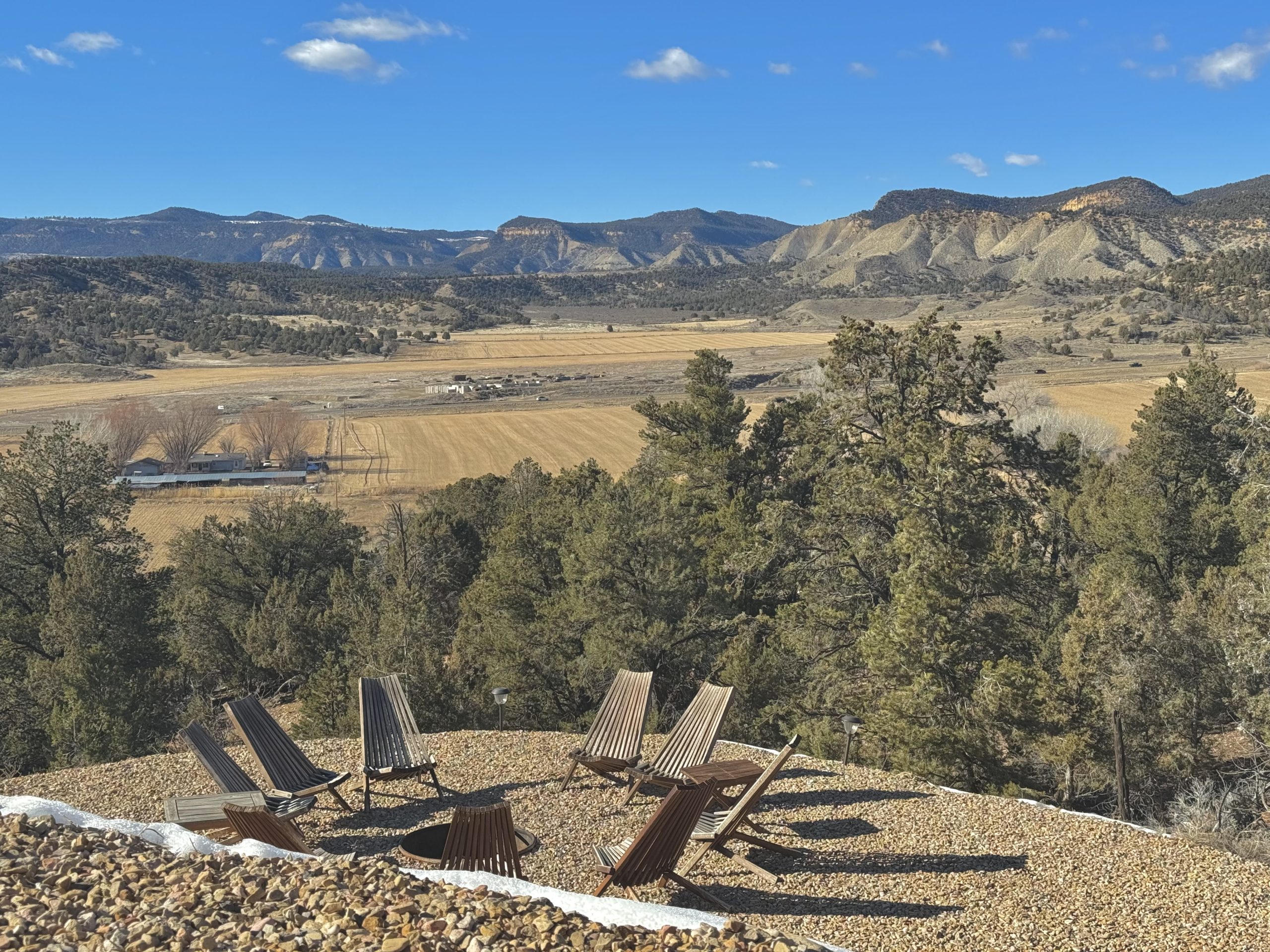 Vrbo vs Airbnb: 4 Reasons Why I Switched for Rewards &amp; Cashback