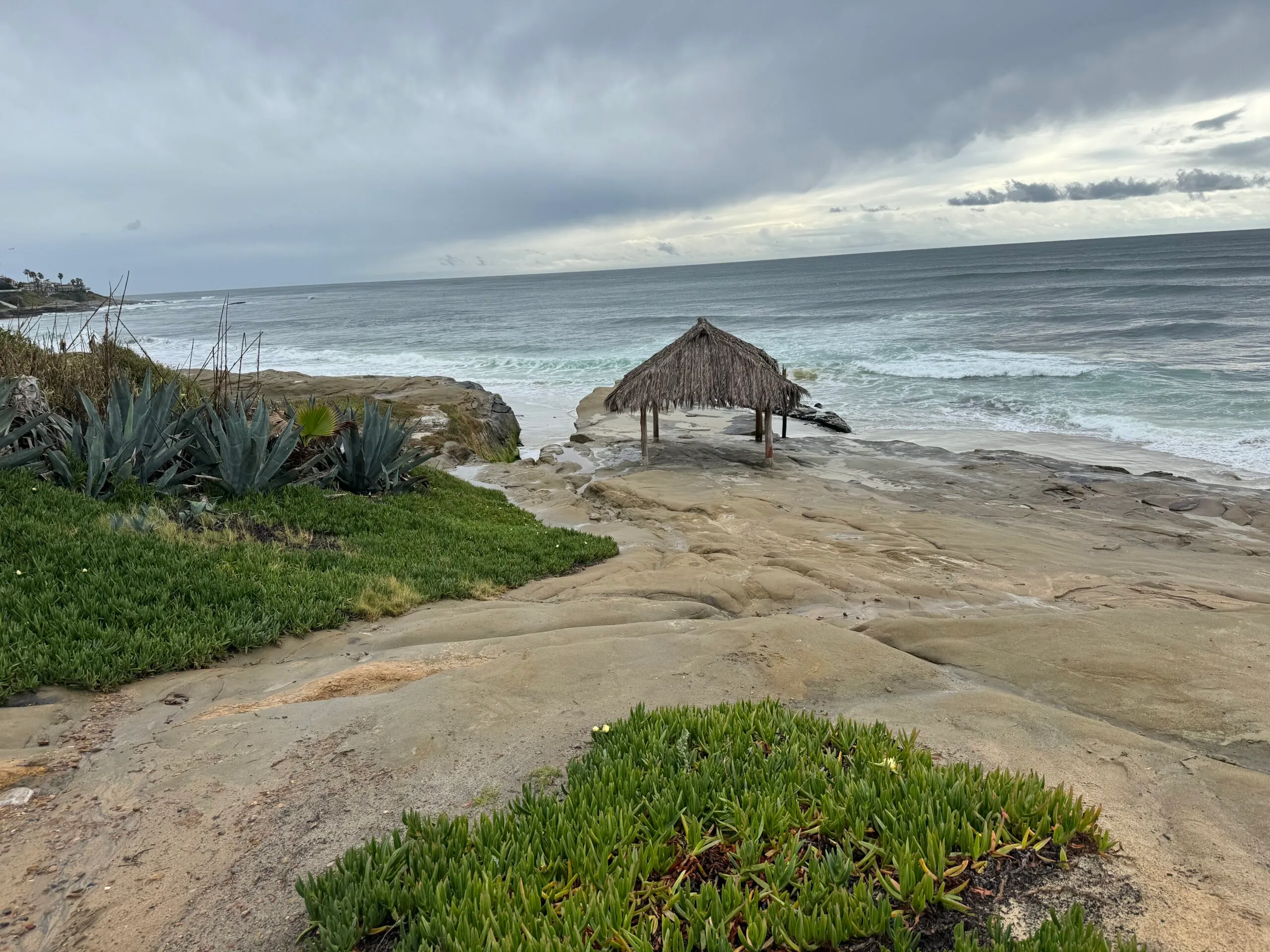 Surf shack at Windansea Beach